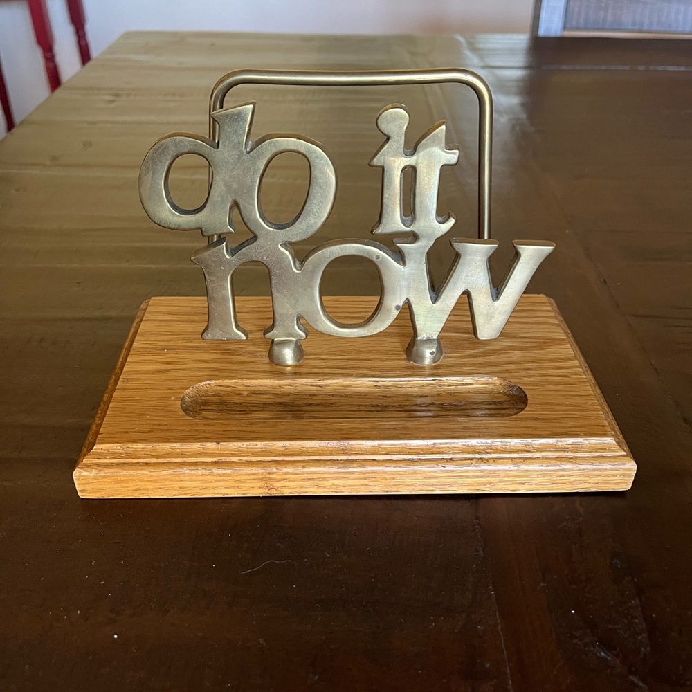 DO IT NOW  Brass Letter stand 70/80s